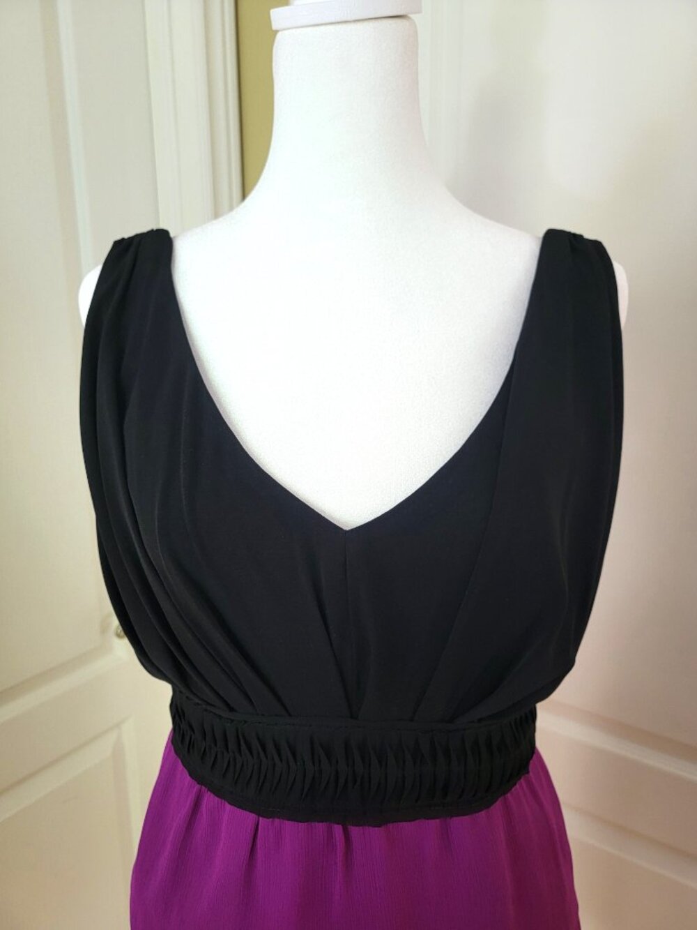 MAXANDCLEO BLACK / FUCHSIA RUFFLE DRESS - Picture 6 of 13